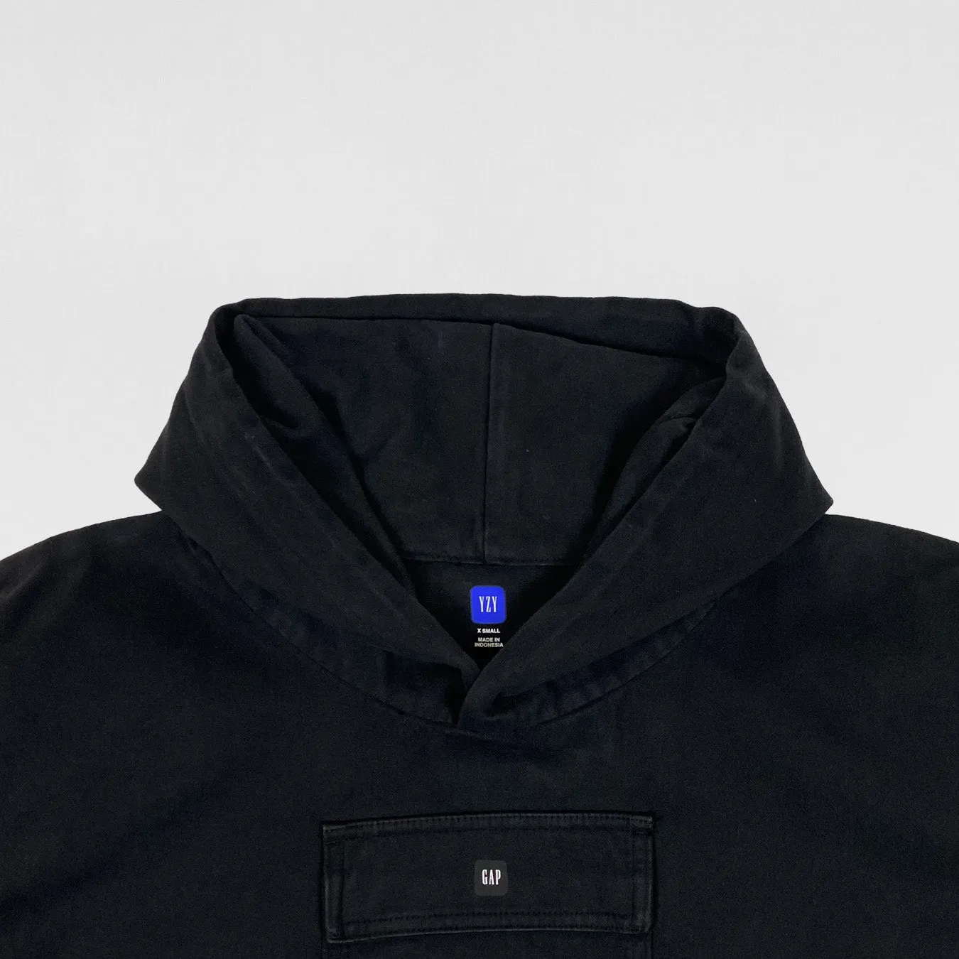 YGEBB 2022 Sateen Hooded Anorak In Black