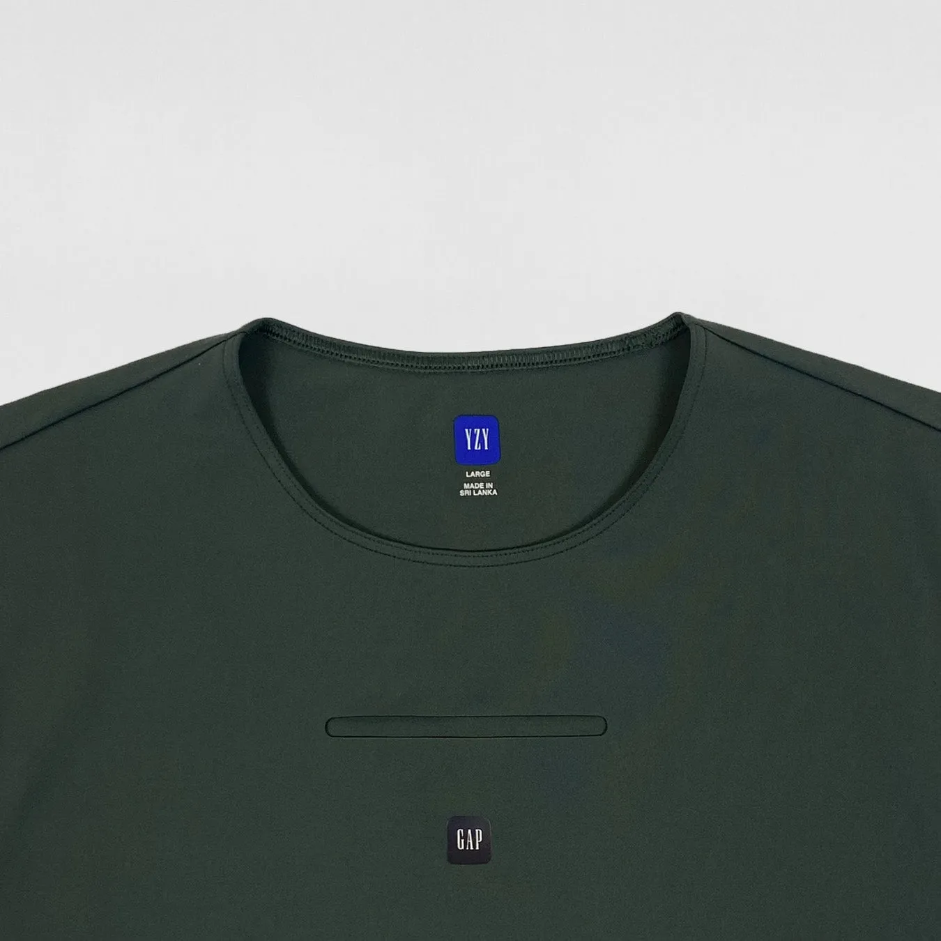 YGEBB 2022 Second Skin Sleeveless Tee In Dark Green