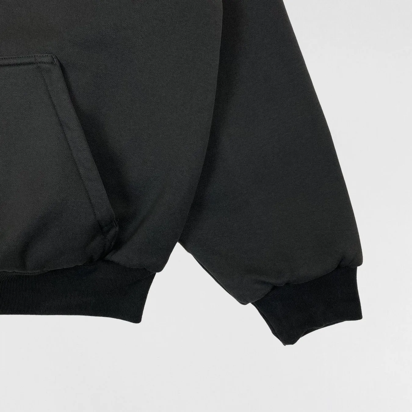 YGEBB 2022 Shrunken Logo Hoodie In Black
